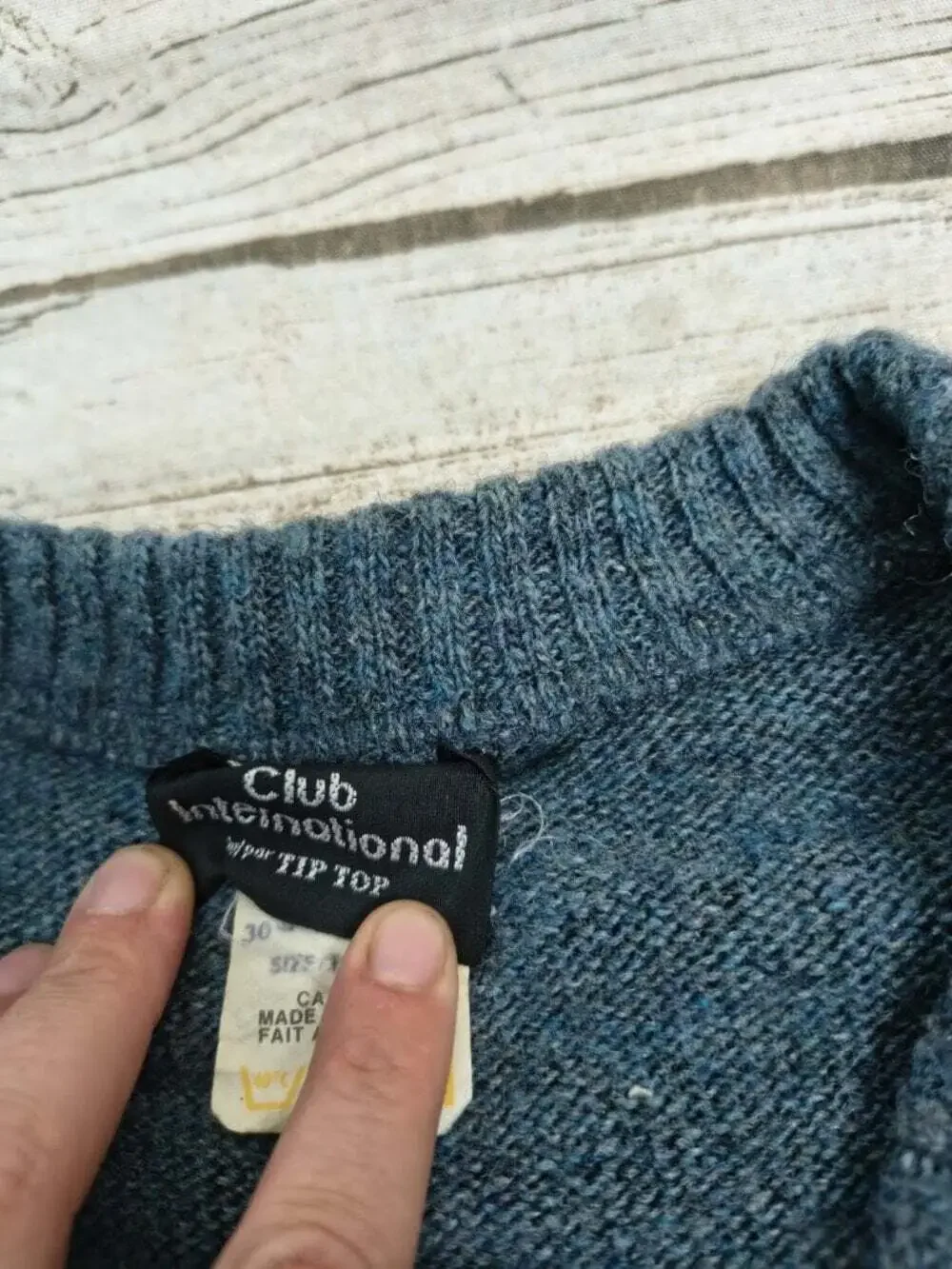Club International Fair Isle Wool Blend Lightweight Sweater Size Small